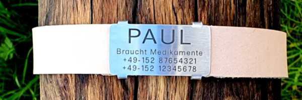 Edelstahl-Plakette für Lederhalsbänder mit Breite 23-26 mm, 18,00 €.