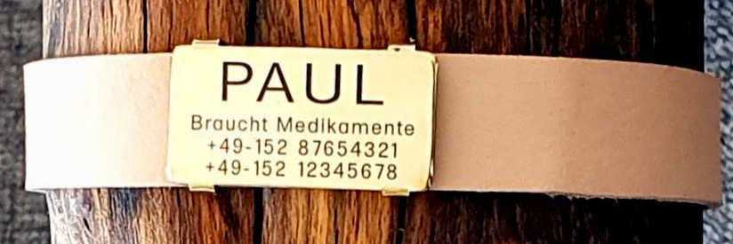 Messing-Plakette für Lederhalsbänder mit Breite 23-26 mm, 19,50 €.