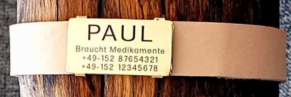 Messing-Plakette für Lederhalsbänder mit Breite 23-26 mm, 19,50 €.